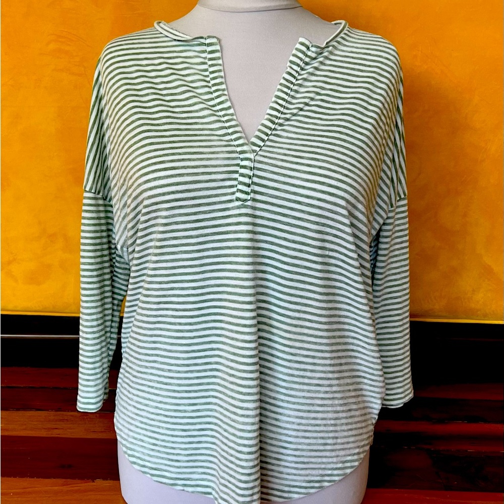 Lucky Brand casual shirt. Size XL.